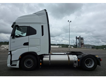 Tracteur routier IvecoS-Way 460 4x2 LNG / LBG: photos 2 Tracteur routier IvecoS-Way 460 4x2 LNG / LBG: photos 2