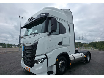 Tracteur routier IVECO