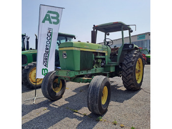 Tracteur agricole