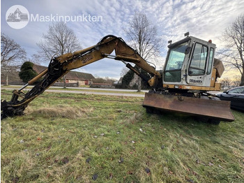 Pelle sur pneus LIEBHERR