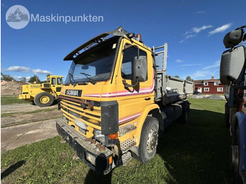 Camion benne SCANIA P93