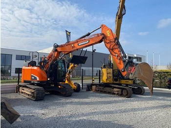 Pelle sur chenille DOOSAN DX140LCR-5