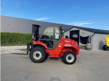 Chariot tout terrain MANITOU M 30-4
