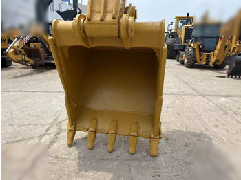 Pelle sur chenille CATERPILLAR 320: photos 5
