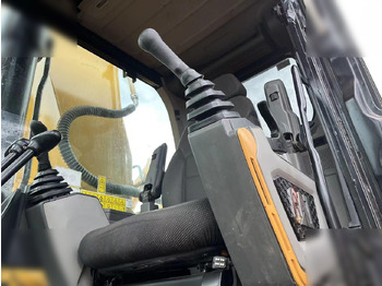 Pelle sur chenille CATERPILLAR 330GC: photos 4 Pelle sur chenille CATERPILLAR 330GC: photos 4