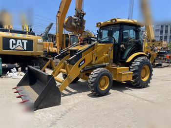Tractopelle CATERPILLAR 420F