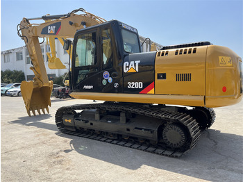 Pelle sur chenille CATERPILLAR 320D