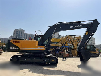 Pelle sur chenille HYUNDAI ROBEX 220 LC-9S: photos 2