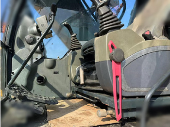 Pelle sur chenille HYUNDAI ROBEX 220 LC-9S: photos 5