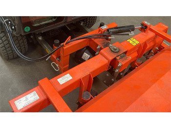 Brosse Husqvarna Fejemaskine med sving 5904500-01: photos 4 Brosse Husqvarna Fejemaskine med sving 5904500-01: photos 4