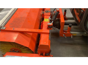 Brosse Husqvarna Fejemaskine med sving 5904500-01: photos 2 Brosse Husqvarna Fejemaskine med sving 5904500-01: photos 2