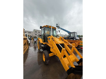 Pelle JCB 3CX: photos 4