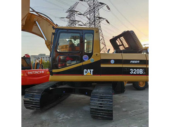 Pelle CATERPILLAR 320CL