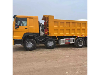 Camion benne SINOTRUK HOWO