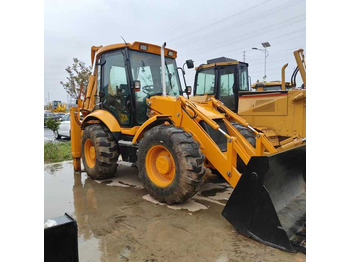 Tractopelle JCB 4CX