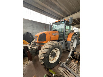 Tracteur agricole RENAULT Ares