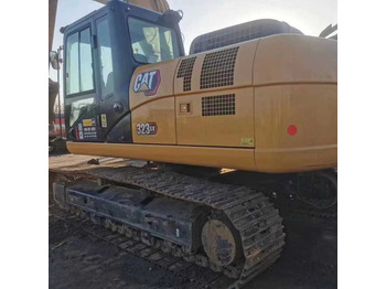 Pelle sur chenille CATERPILLAR 323