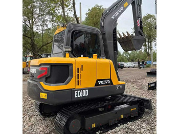Pelle sur chenille VOLVO EC60D
