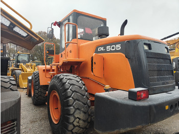 Chargeuse sur pneus DOOSAN