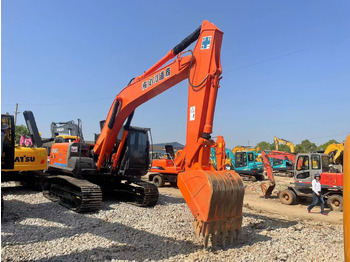 Pelle sur chenille neuf HITACHI ZX200-3: photos 2 Pelle sur chenille neuf HITACHI ZX200-3: photos 2