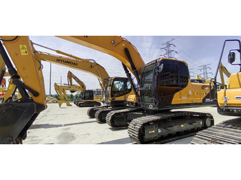 Pelle sur chenille HYUNDAI R215