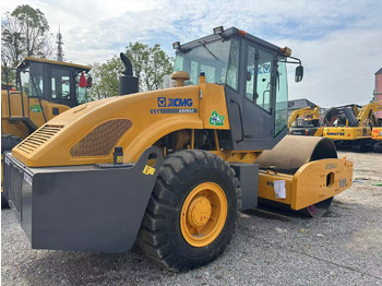 Rouleau compresseur XCMG XS263J