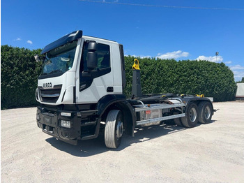 Camion ampliroll IVECO X-WAY