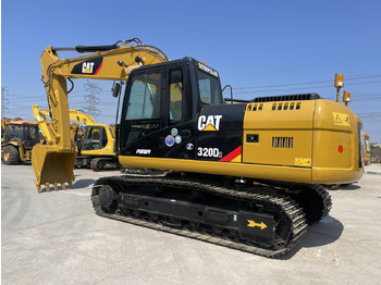 Pelle sur chenille CATERPILLAR 320D