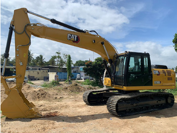 Pelle sur chenille CATERPILLAR 323D3