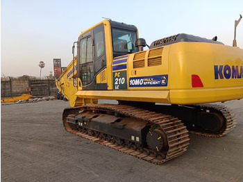 Pelle sur chenille KOMATSU PC210