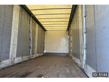 Scania P230 Day Cab, Euro 5, / Manual / 750x248x260 / DHOLLANDIA en leasing occasion Scania P230 Day Cab, Euro 5, / Manual / 750x248x260 / DHOLLANDIA: photos 5 Scania P230 Day Cab, Euro 5, / Manual / 750x248x260 / DHOLLANDIA en leasing occasion Scania P230 Day Cab, Euro 5, / Manual / 750x248x260 / DHOLLANDIA: photos 5