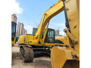 Pelle sur chenille KOMATSU PC200-6