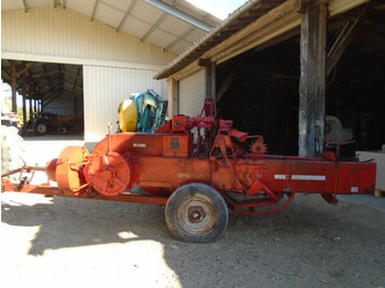 Presse à balles cubiques MASSEY FERGUSON