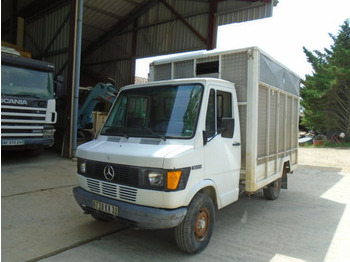 Camion bétaillère Mercedes 307D: photos 3