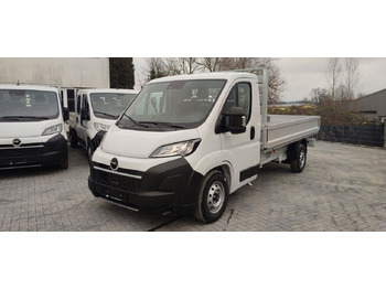 Utilitaire plateau OPEL