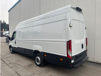 Fourgon utilitaire Iveco Daily 35S14 HiMatic L4H3 Maxi: photos 3