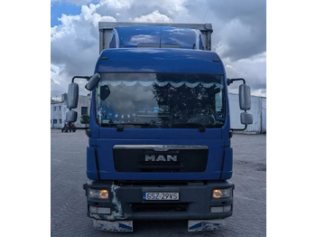 Camion à rideaux coulissants MAN TGL 8.250
