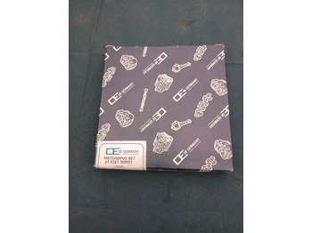 Pistons/ Anneaux/ Manchons OM