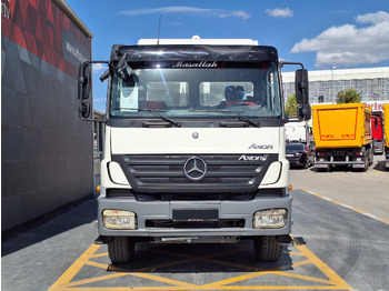 Camion malaxeur MERCEDES-BENZ AXOR 3028: photos 2