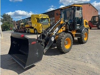 Chargeuse sur pneus JCB 409