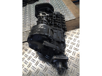 Pompe à carburant pour Camion Gebrauchte Einspritzpumpe DB, Bosch - Nr. : 99.9999 - 9999: photos 4 Pompe à carburant pour Camion Gebrauchte Einspritzpumpe DB, Bosch - Nr. : 99.9999 - 9999: photos 4