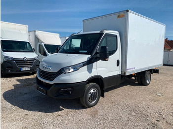 Fourgon grand volume IVECO Daily