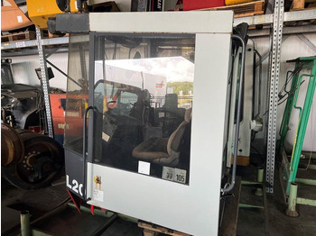 Cabine et intérieur pour Engins de chantier O & K L20I - Cabin/Kabine/Cabine: photos 2