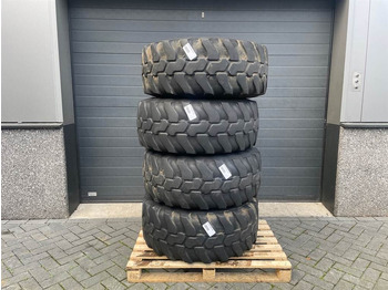 Terex AL80-Dunlop 405/70R18 (15.5/70R18)-Tire/Reifen en leasing occasion Terex AL80-Dunlop 405/70R18 (15.5/70R18)-Tire/Reifen: photos 1