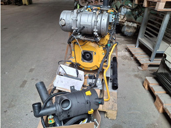 Moteur Caterpillar C3.3B: photos 4