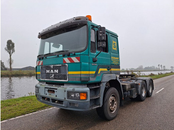 Tracteur routier MAN 26.463