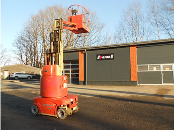 Nacelle à mât vertical JLG