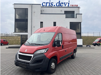 Fourgon utilitaire PEUGEOT Boxer
