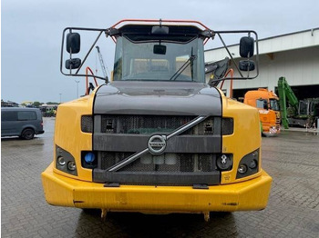 Tombereau articulé VOLVO A25G