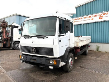 Camion plateau MERCEDES-BENZ
